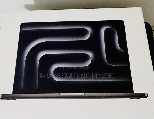 New Laptop Apple Macbook Pro 2025 M5 14-inch 16GB Apple M5 SSD 1T · Photo 3