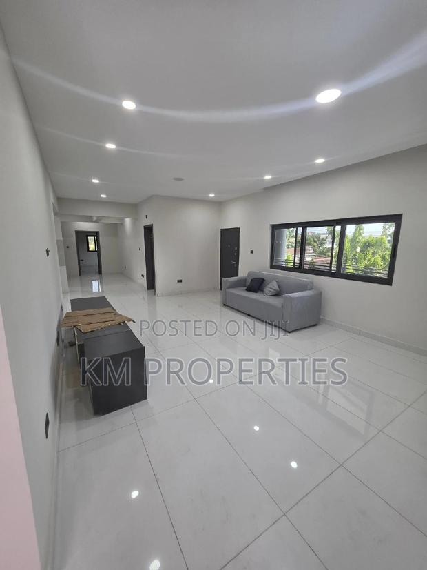 3bdrm Apartment in North Legon for rent · Photo 5