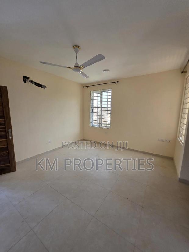 2bdrm Apartment in West Legon for rent · Photo 4