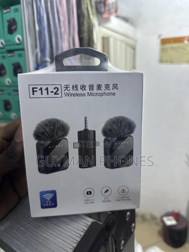 F11-2 Wireless Microphone · Photo 1