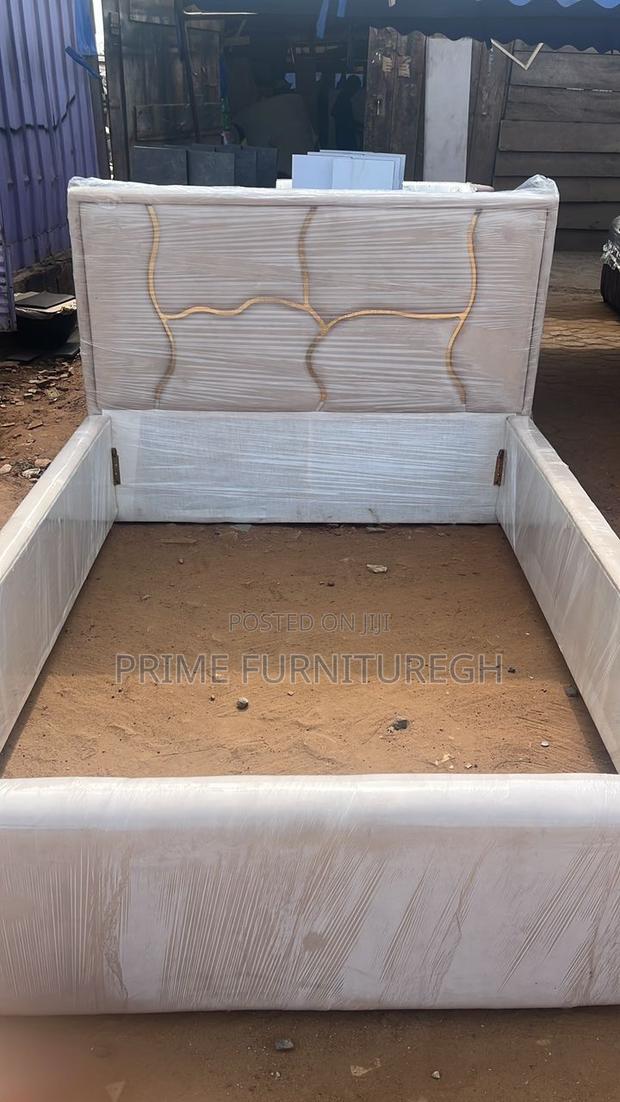 Monarch Double Bedframe · Photo 1