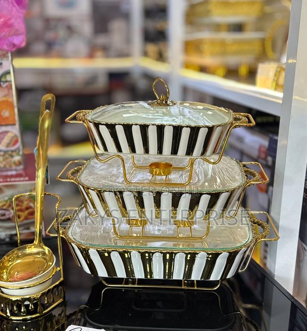 Ceramic Serving Dishes Set · Photo 1