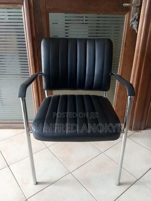 Comfortable Royal/ Conference Chairs · Photo 6