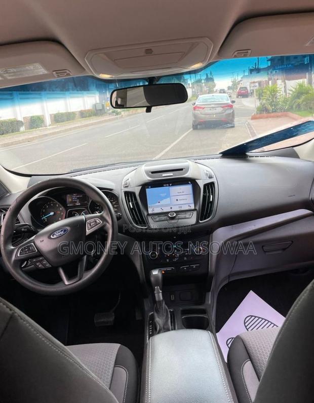 Ford Escape SE 4x4 2017 Brown · Photo 3