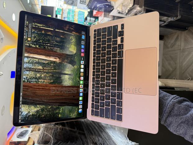 Laptop Apple MacBook Air 2019 8GB Intel Core I5 SSHD (Hybrid) 512GB · Photo 3