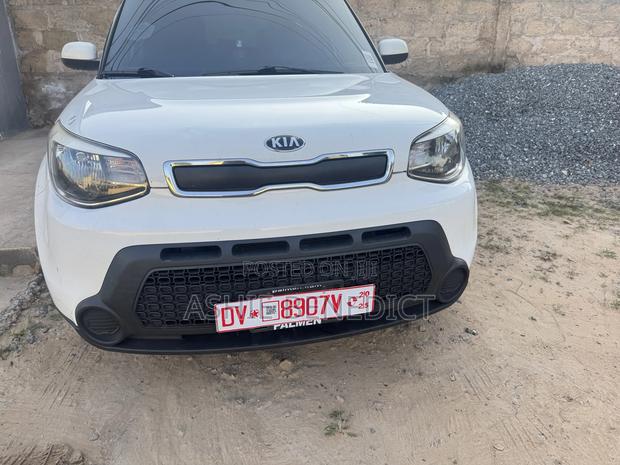 Kia Soul Hatchback 2016 White · Photo 1