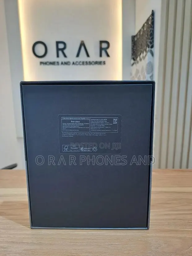 New Samsung Galaxy Z Fold 3 256 GB Black · Photo 1