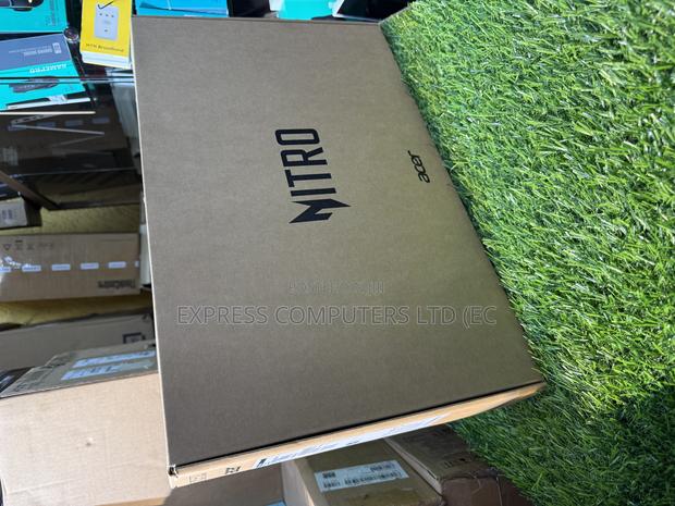 New Laptop Acer Nitro 5 32GB AMD Ryzen 5 SSHD (Hybrid) 512GB · Photo 2