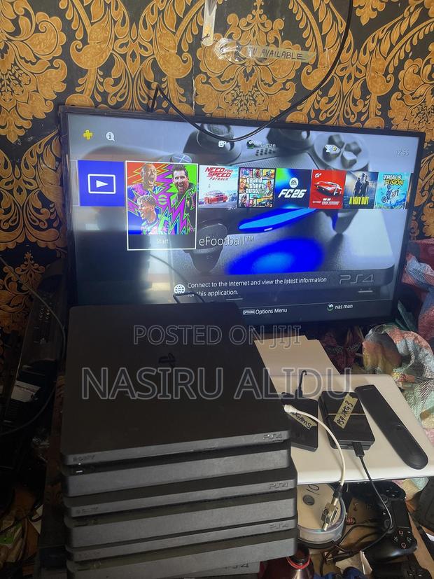 Ps4 Slim With Fc26 7 Games · Photo 2