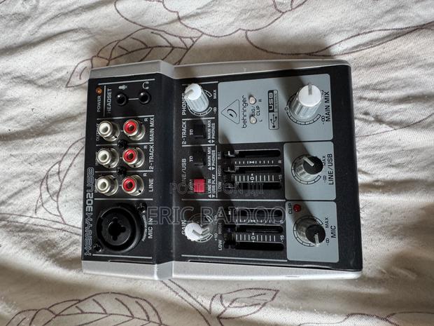 Xenyx 302 Usb · Photo 1