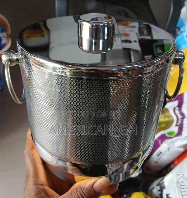 Stainless Steel Ice Bucket · Photo 1