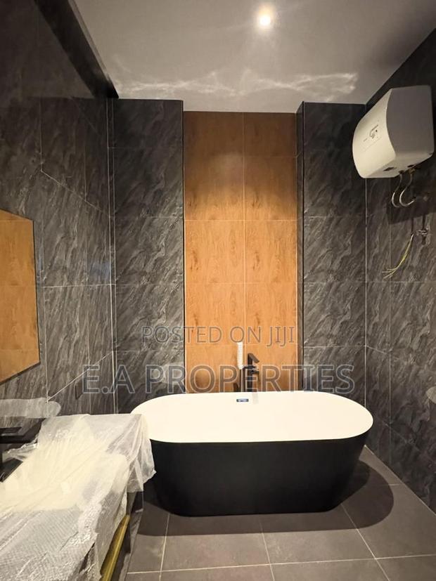 4bdrm House in E A Properties, American House for sale · Photo 6