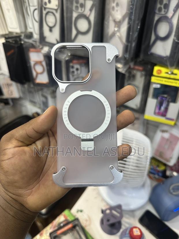 Ogranee Frameless Metal Bumper Case for 16 Pro Max · Photo 1