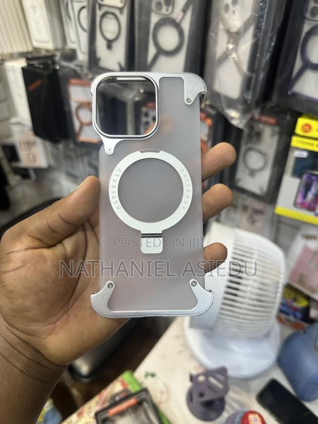 Ogranee Frameless Metal Bumper Case for 16 Pro Max · Photo 2