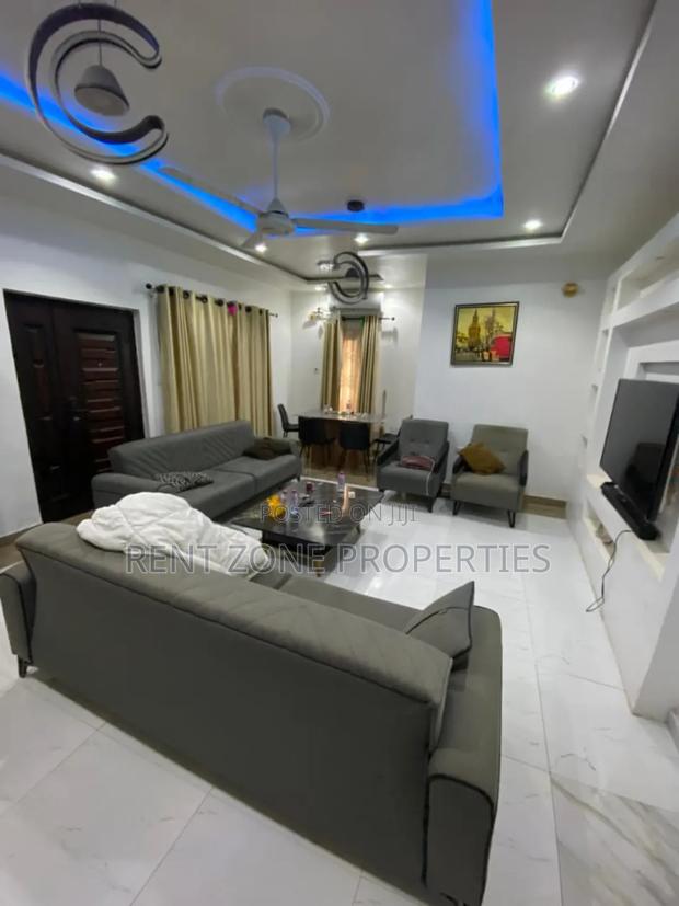 Mini Flat in Fan Milk for sale · Photo 2