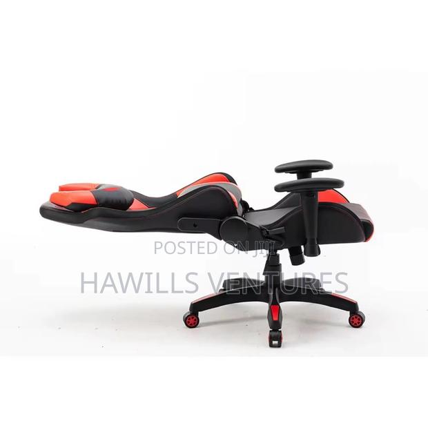 Gaming Chair · Photo 1
