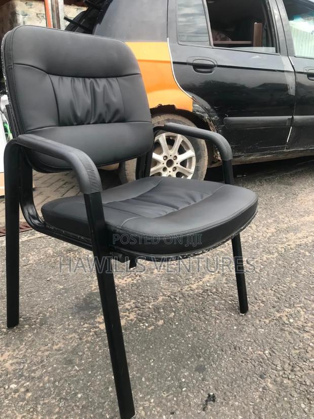 Office Stackable Chair · Photo 1