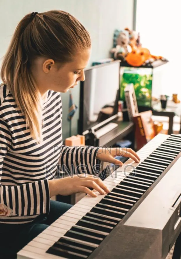 Keyboard Lessons · Photo 1