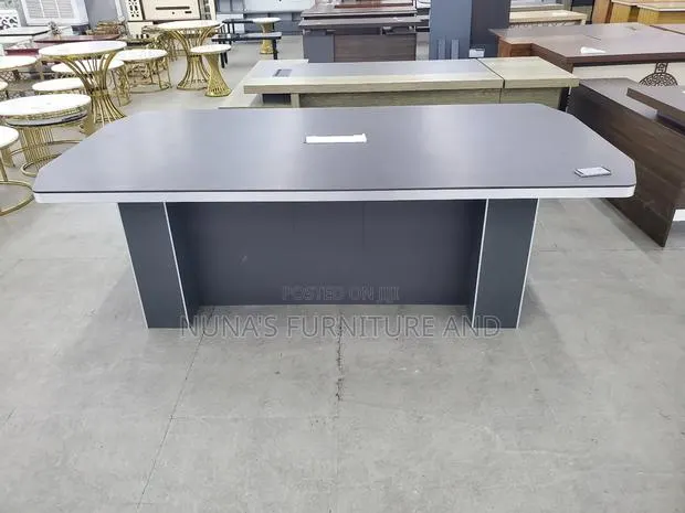 Conference Table · Photo 1