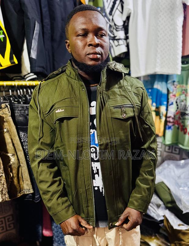 Topmost Quality, Thick N Heavy Inner Fleeced and Plain Hooded Winter · Photo 7