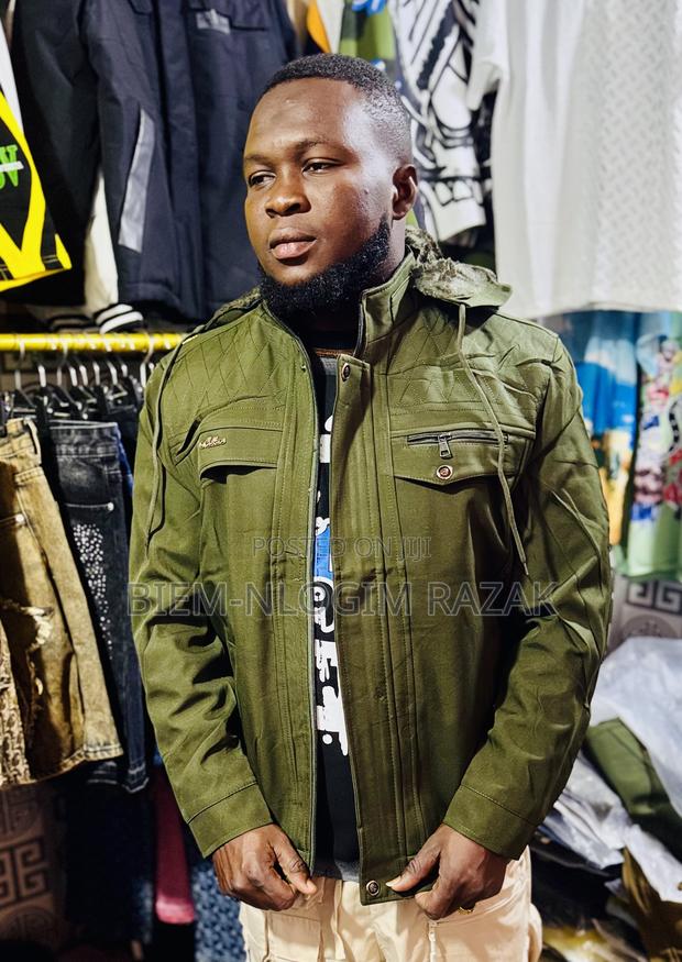 Topmost Quality, Thick N Heavy Inner Fleeced and Plain Hooded Winter · Photo 6