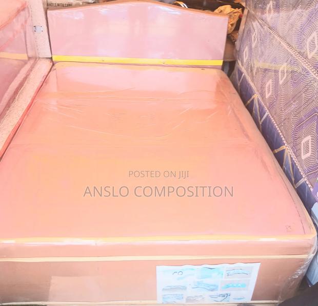 Relaxable Queen Size in-Built Bed · Photo 1