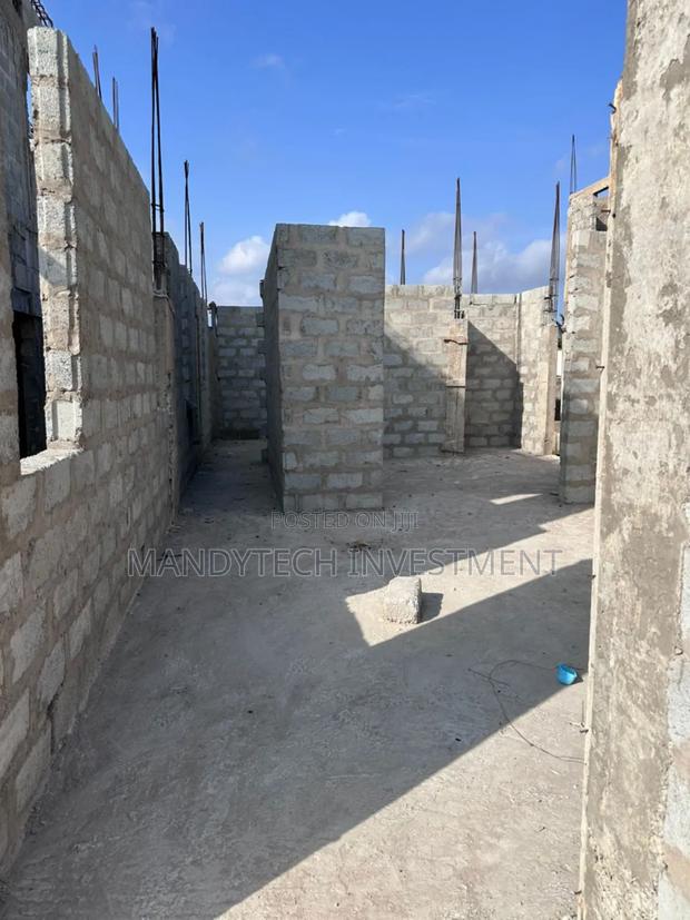 Classic Uncompleted 4 Bedroom House- Adenta · Photo 7