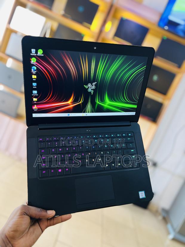 Laptop Razer Blade 16GB Intel Core I7 SSD 512GB · Photo 2