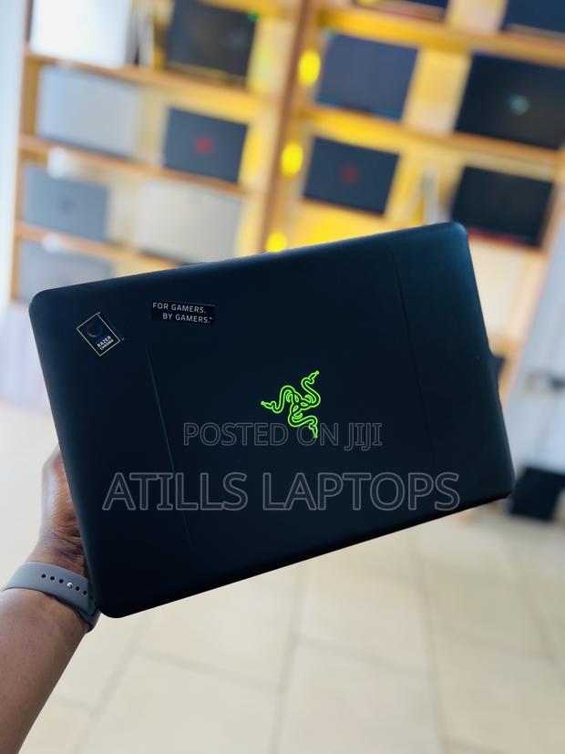 Laptop Razer Blade 16GB Intel Core I7 SSD 512GB · Photo 3