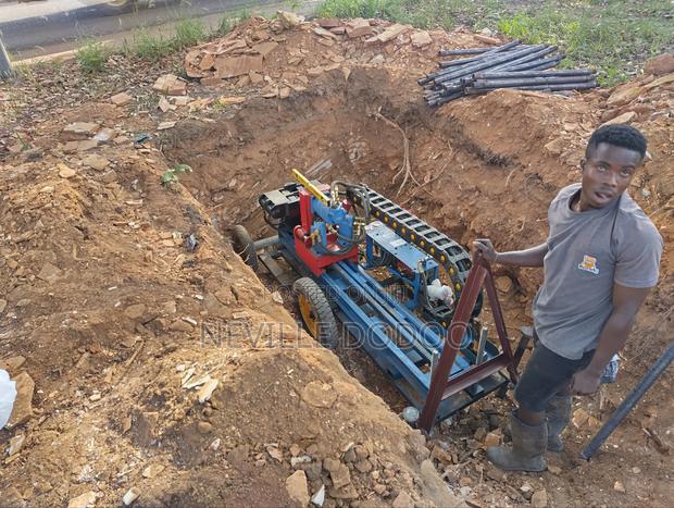 Thrust Boring and Horizontal Earth Drilling · Photo 5