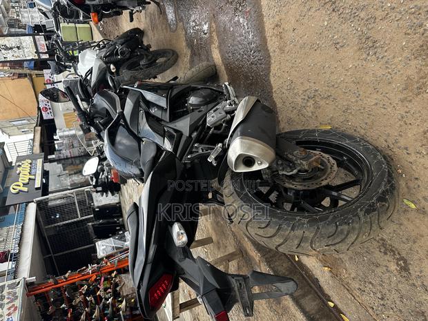 Suzuki 2018 Black · Photo 5