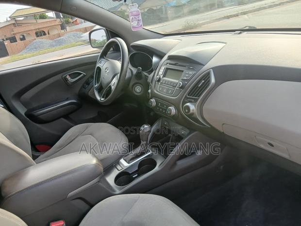 Hyundai Tucson Limited AWD 2015 Red · Photo 6