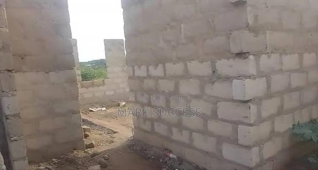 5 Bedrooms Uncompleted at Fetteh Kakraba · Photo 3