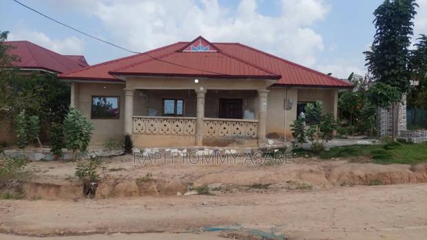Furnished 3bdrm House in Meduma Yasore, Kwabre for sale · Photo 1
