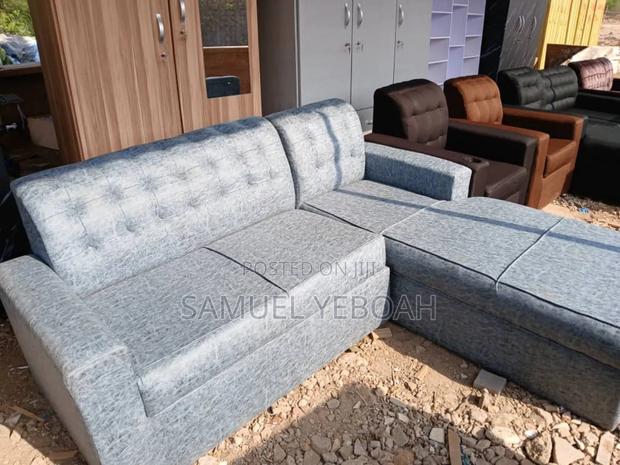 Quality Staffing Chair Lshape · Photo 1