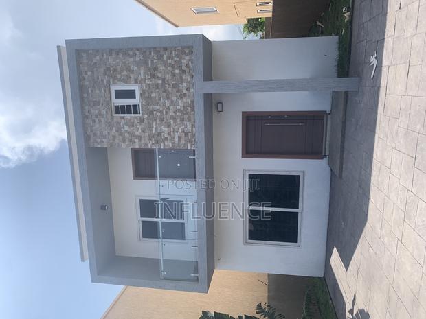 3bdrm House in Palace Mall Area, East Legon for sale · Photo 4