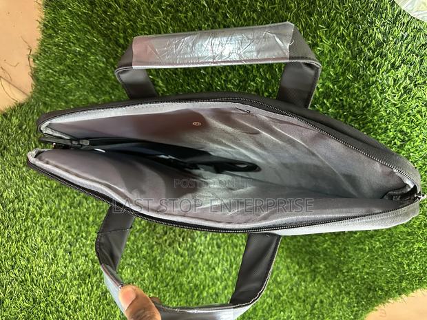 Quality Cool Bell Laptop Bag · Photo 6
