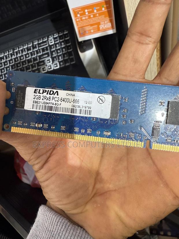 DDR 2 Desktop Memory, 2gb Original From Uk · Photo 2