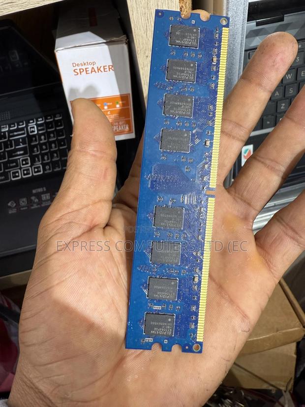 DDR 2 Desktop Memory, 2gb Original From Uk · Photo 3