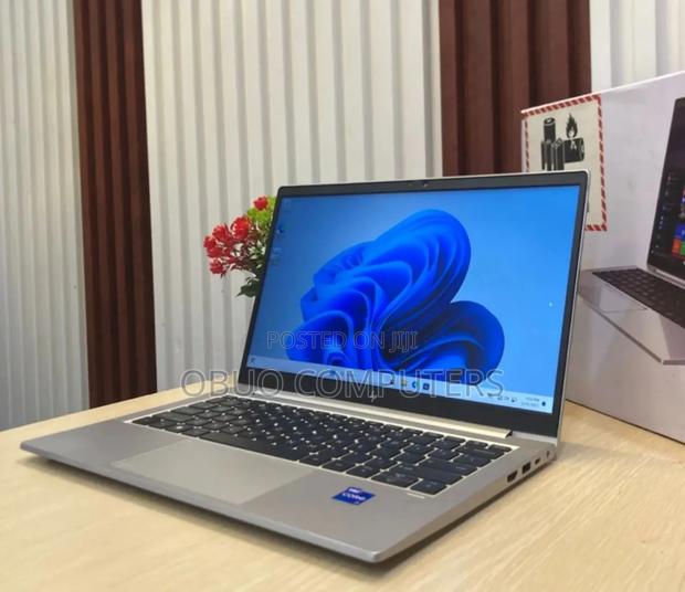 Laptop HP EliteBook 640 G9 16GB Intel Core I7 SSD 512GB · Photo 2