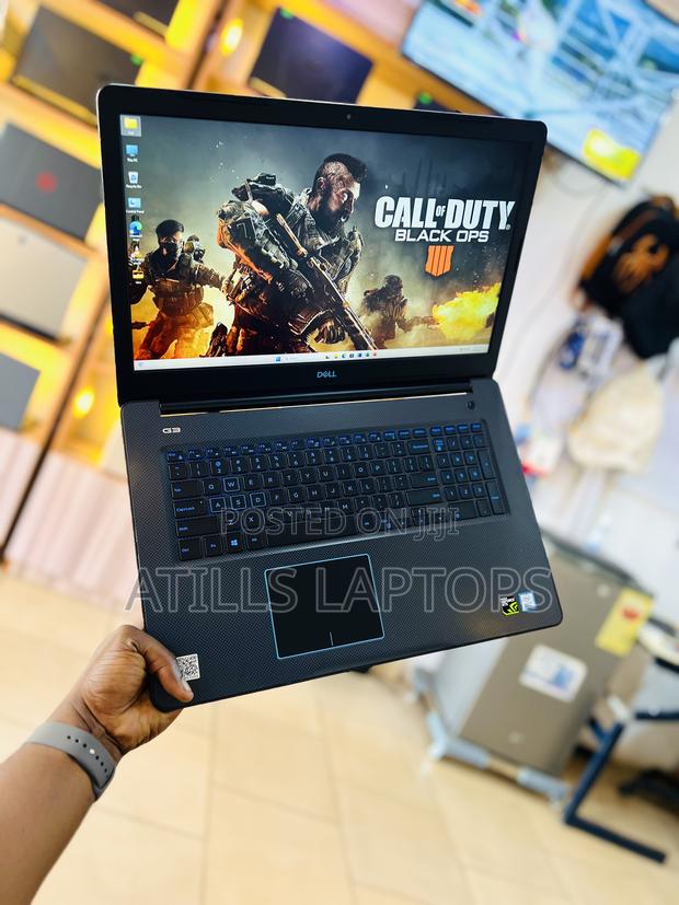 Laptop Dell G3 17 3579 16GB Intel Core I7 SSHD+SSD 1.5T · Photo 1