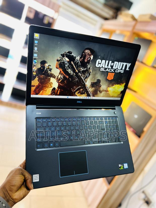 Laptop Dell G3 17 3579 16GB Intel Core I7 SSHD+SSD 1.5T · Photo 3