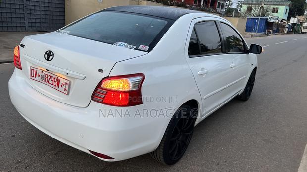 Toyota Vios 2010 White · Photo 4