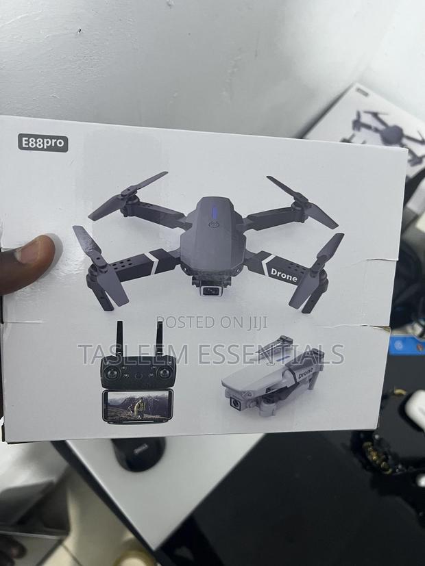 E880 Pro Drone · Photo 1