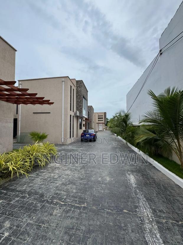 4bdrm House in Labone, Celsbridge Area for sale · Photo 6