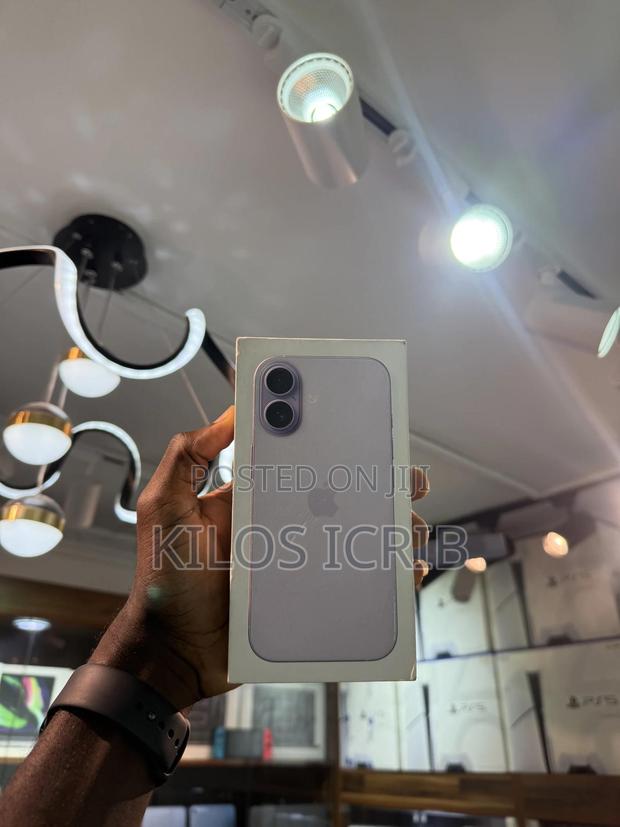 New Apple iPhone 17 256 GB Purple · Photo 3