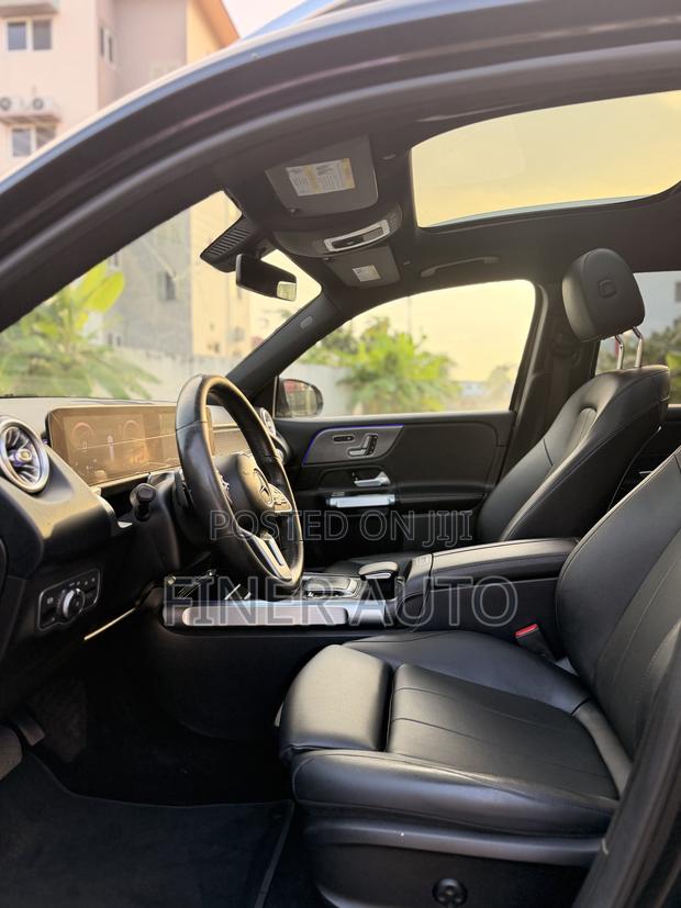 Mercedes-Benz GLB-Class GLB 250 4MATIC 2021 Black · Photo 7