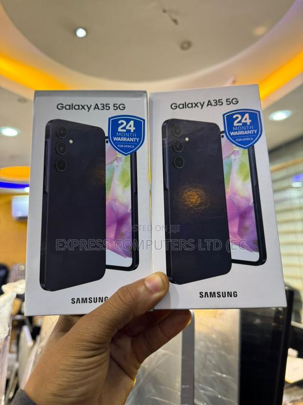 New Samsung Galaxy A35 128 GB Black · Photo 2