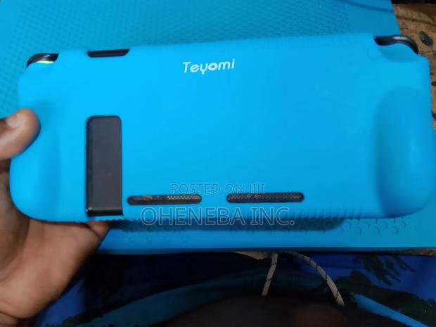 Customized Nintendo Switch Jailbreak With Games · Photo 5