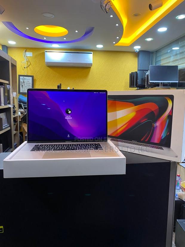 Laptop Apple MacBook Pro 2019 16GB Intel Core I7 SSHD (Hybrid) 512GB · Photo 4